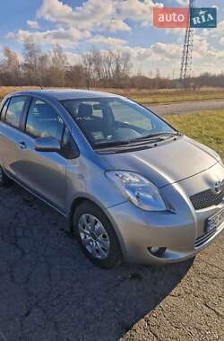 Хетчбек Toyota Yaris 2008 в Львові