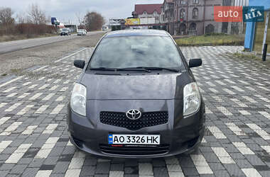 Хетчбек Toyota Yaris 2007 в Тячеві