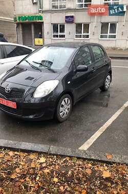 Хэтчбек Toyota Yaris 2007 в Чернигове