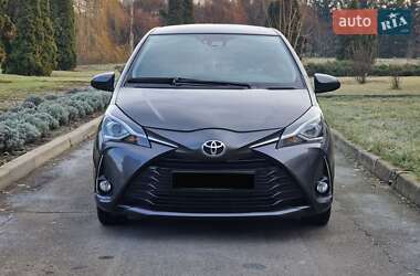 Хэтчбек Toyota Yaris 2017 в Маньковке