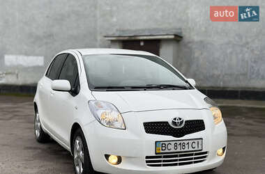 Хетчбек Toyota Yaris 2007 в Рівному