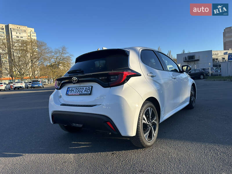 Хэтчбек Toyota Yaris 2024 в Одессе