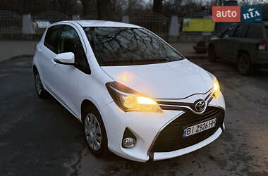 Хетчбек Toyota Yaris 2014 в Полтаві