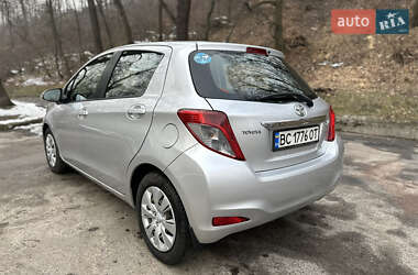 Хетчбек Toyota Yaris 2013 в Львові