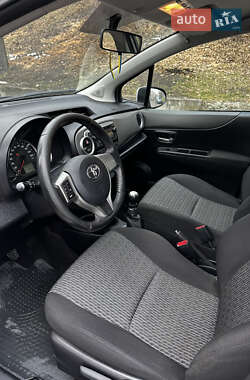 Хетчбек Toyota Yaris 2013 в Львові