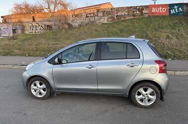 Хэтчбек Toyota Yaris 2006 в Одессе