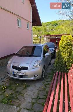 Хетчбек Toyota Yaris 2008 в Бориславі