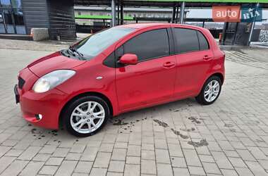 Хэтчбек Toyota Yaris 2008 в Каменец-Подольском