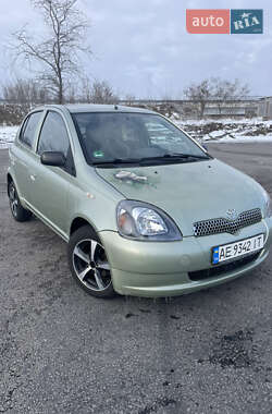 Хэтчбек Toyota Yaris 2002 в Днепре