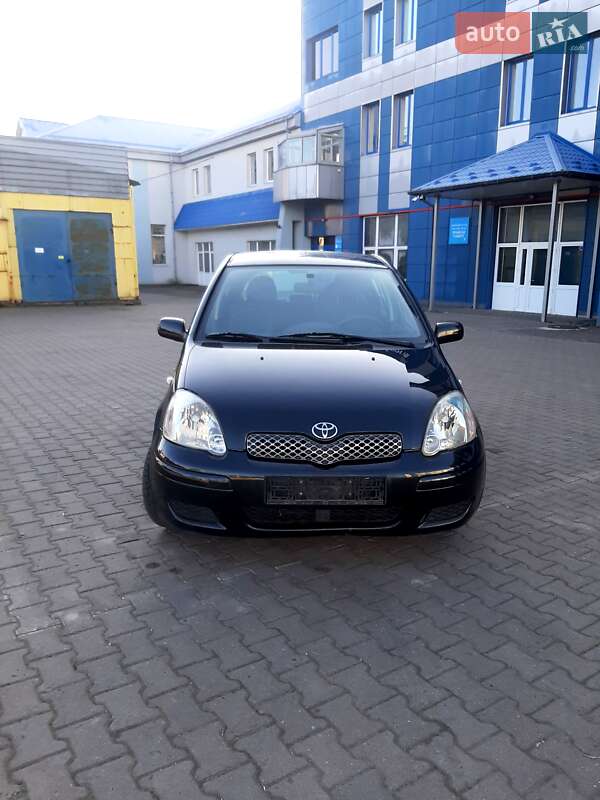 Toyota Yaris 2003