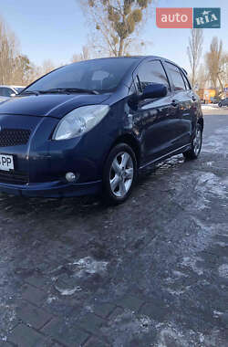 Хэтчбек Toyota Yaris 2008 в Киеве