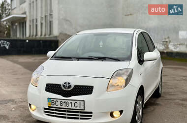 Хэтчбек Toyota Yaris 2007 в Ровно