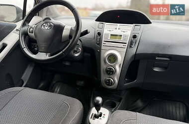 Хэтчбек Toyota Yaris 2007 в Ровно