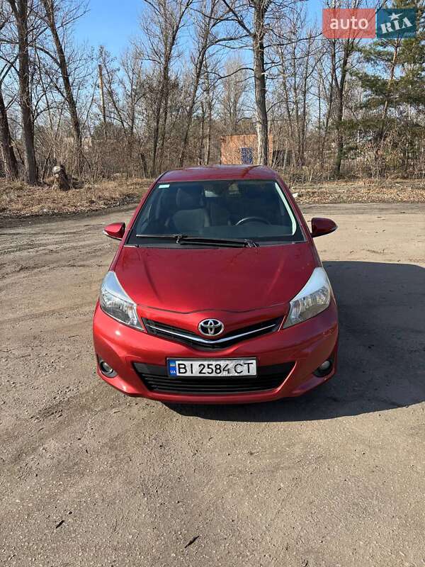 Хетчбек Toyota Yaris 2011 в Кременчуці