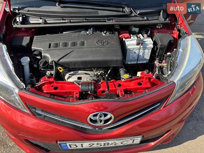 Хетчбек Toyota Yaris 2011 в Кременчуці