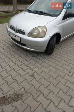 Хетчбек Toyota Yaris 2001 в Судовій Вишні