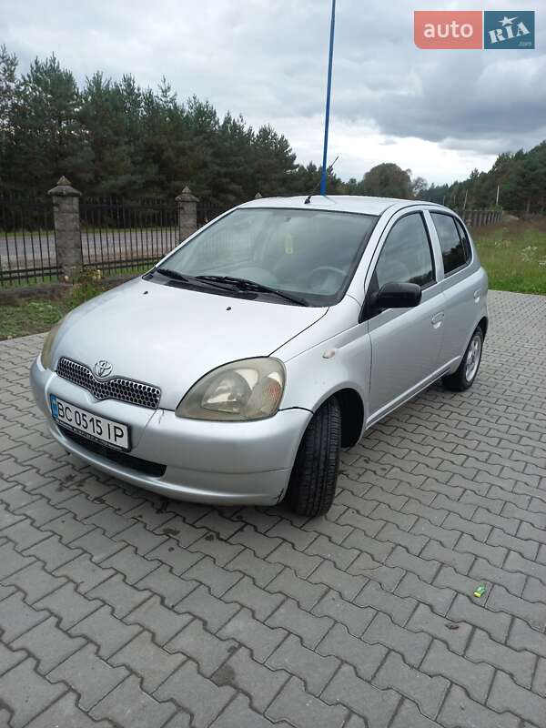 Хетчбек Toyota Yaris 2001 в Судовій Вишні