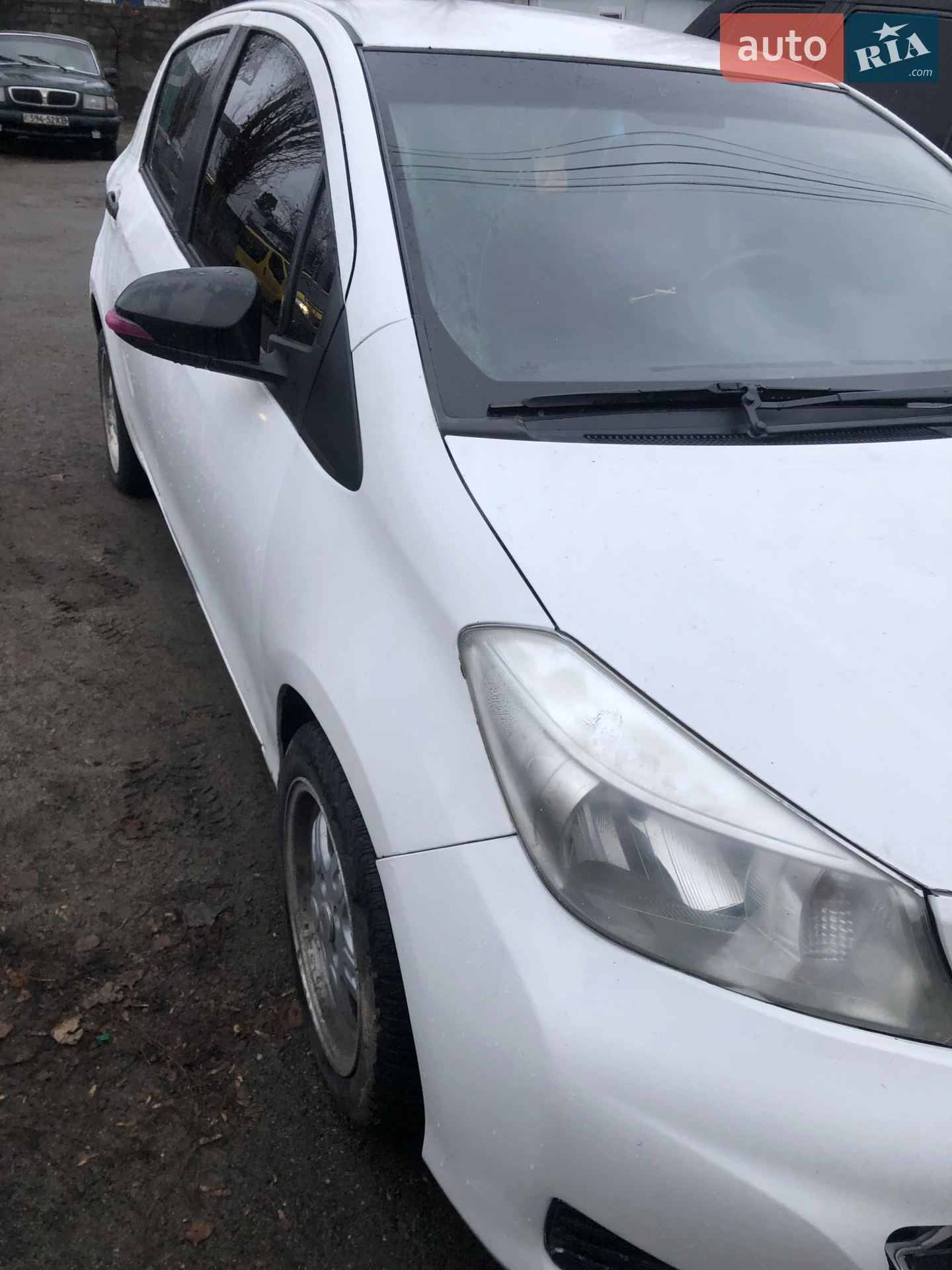 2014 Toyota Yaris - мініатюра 3