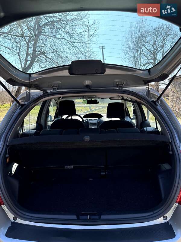 Хэтчбек Toyota Yaris 2007 в Львове