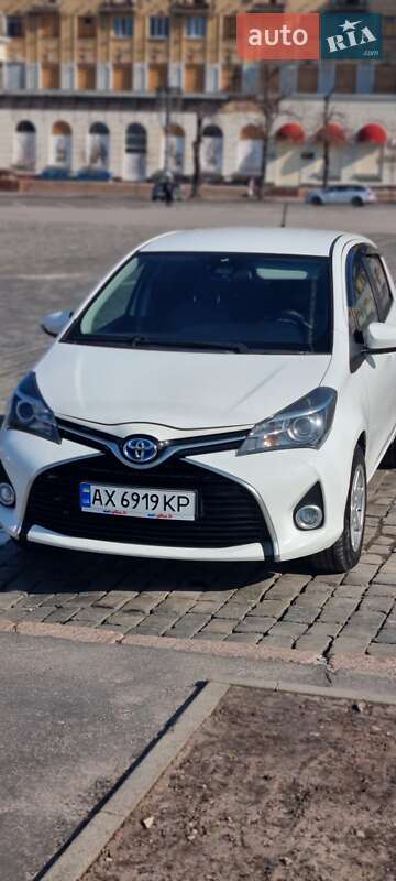 Toyota Yaris 2016