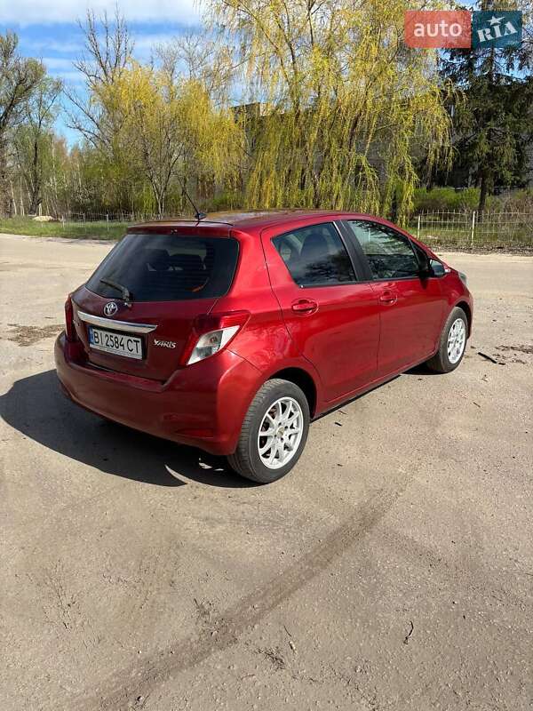 Хетчбек Toyota Yaris 2011 в Кременчуці