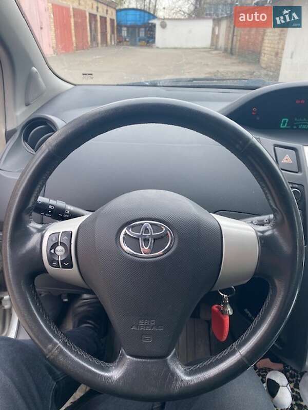 Toyota Yaris 2007