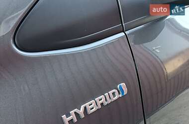 Хэтчбек Toyota Yaris 2013 в 