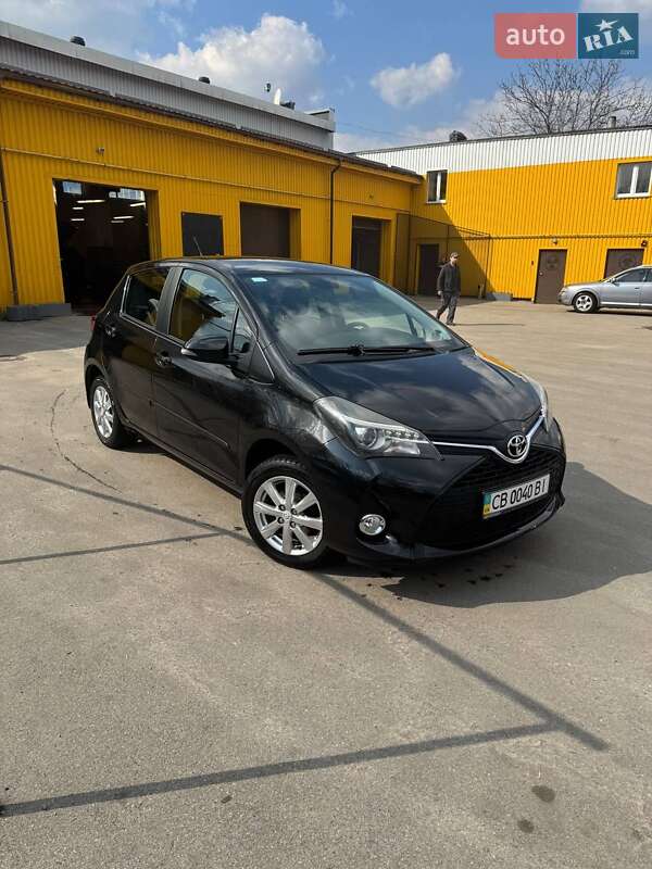 Toyota Yaris 2015