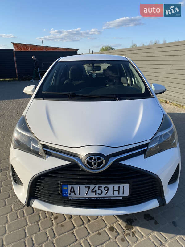 Хэтчбек Toyota Yaris 2014 в Ирпене