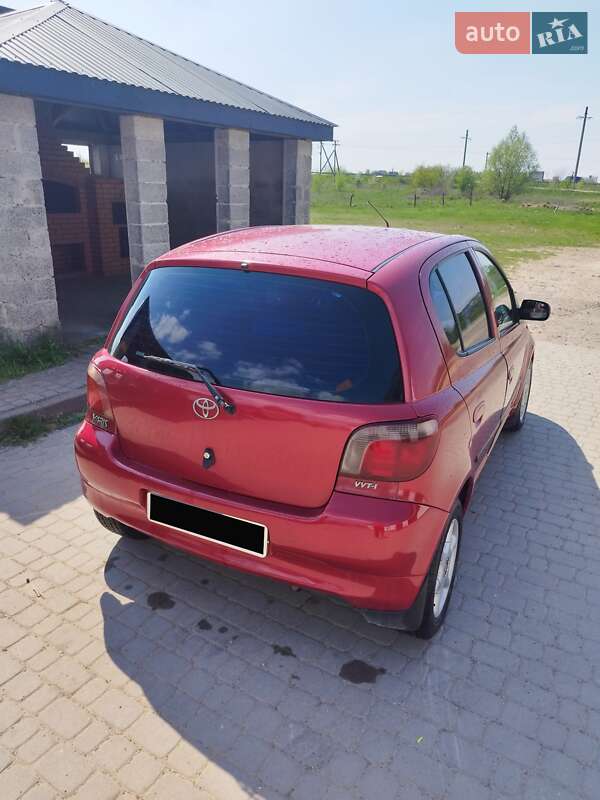Хетчбек Toyota Yaris 2002 в Яворові
