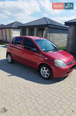 Хэтчбек Toyota Yaris 2002 в Яворове