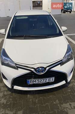 Хетчбек Toyota Yaris 2016 в Ромнах