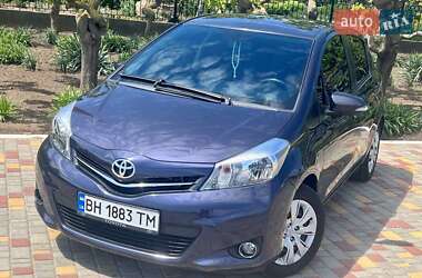 Хетчбек Toyota Yaris 2011 в Білгороді-Дністровському