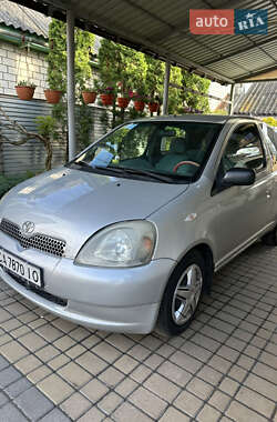 Хэтчбек Toyota Yaris 2000 в Черкассах