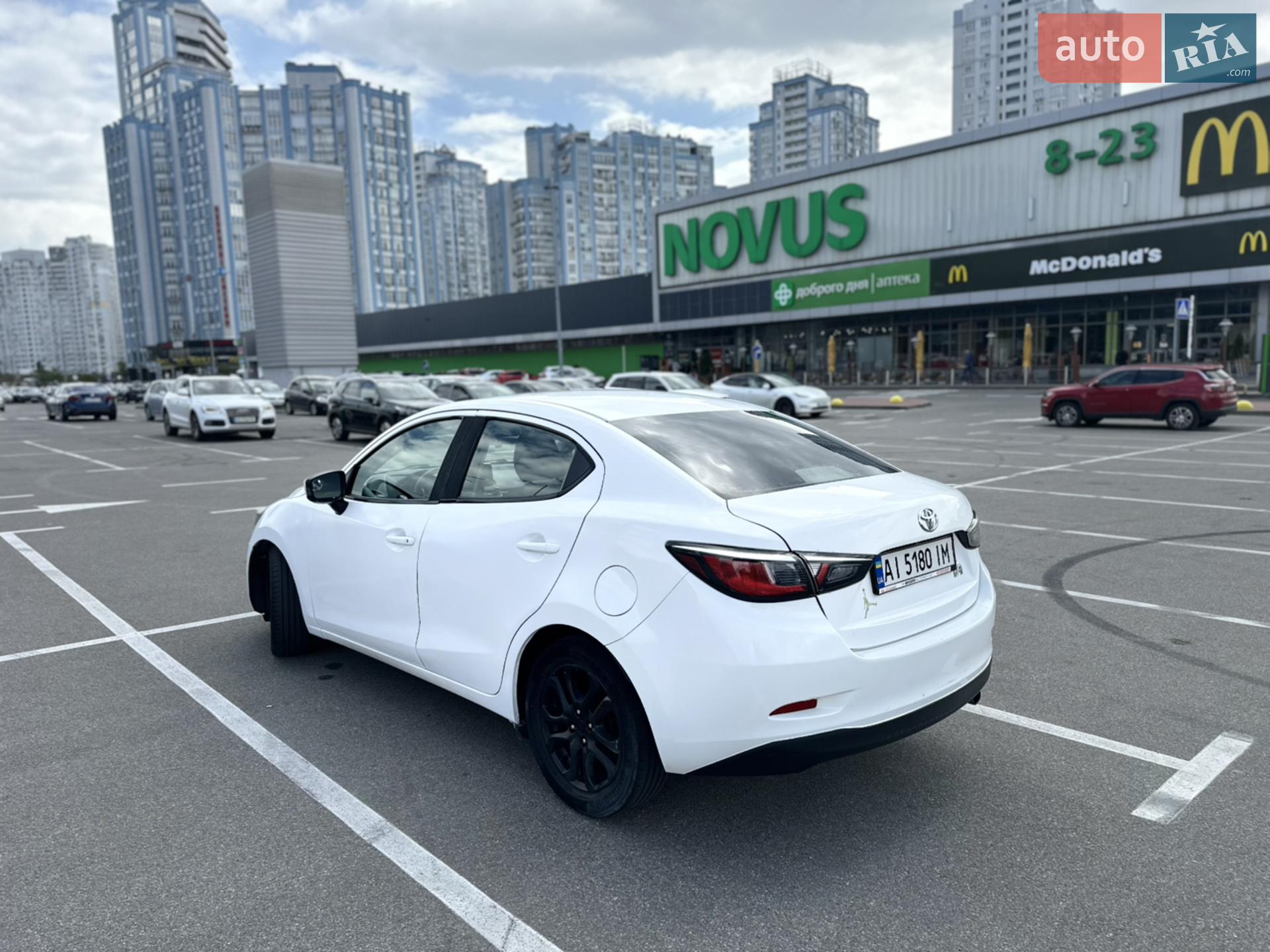 2016 Toyota Yaris - мініатюра 10