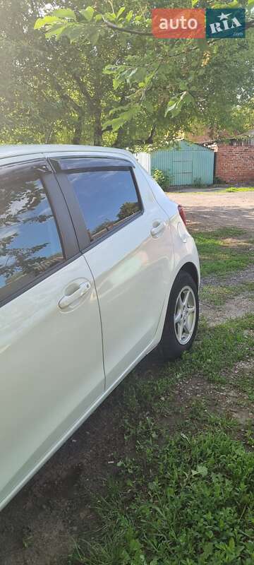 Хетчбек Toyota Yaris 2016 в Харкові