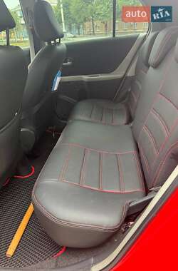Хетчбек Toyota Yaris 2008 в 