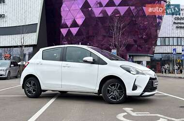 Хэтчбек Toyota Yaris 2019 в Киеве