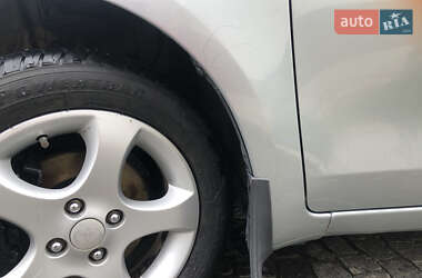 Хетчбек Toyota Yaris 2007 в 