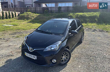 Хэтчбек Toyota Yaris 2014 в Черновцах