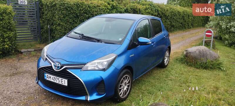 Хетчбек Toyota Yaris 2014 в Житомирі