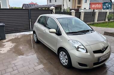 Хетчбек Toyota Yaris 2009 в Івано-Франківську