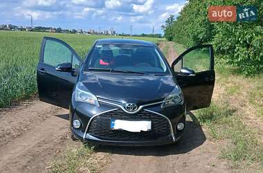Хэтчбек Toyota Yaris 2016 в Днепре