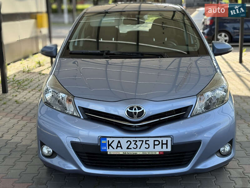 Хетчбек Toyota Yaris 2012 в Вінниці