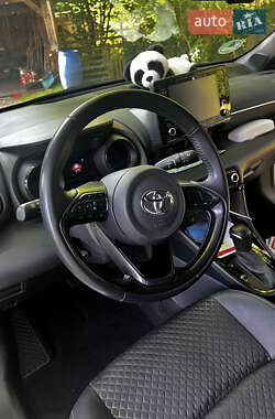 Хэтчбек Toyota Yaris 2021 в 