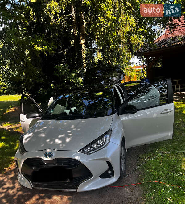 Toyota Yaris 2021