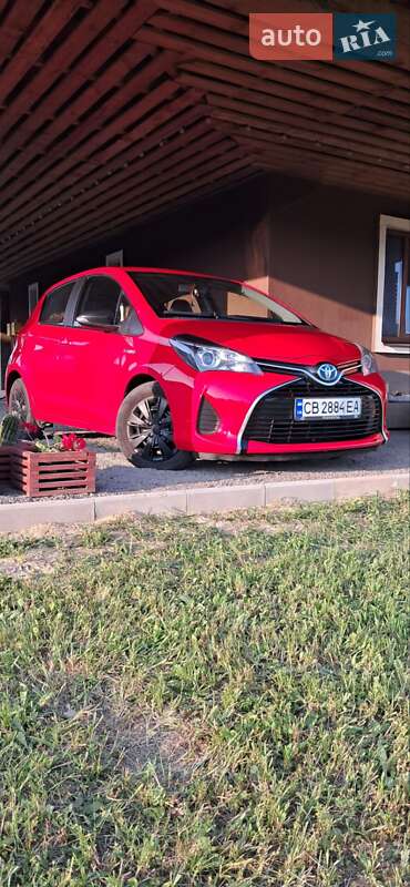 Хэтчбек Toyota Yaris 2015 в Чернигове