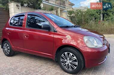 Хэтчбек Toyota Yaris 2002 в Одессе
