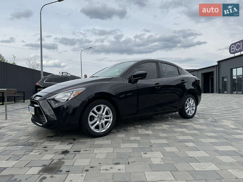 Седан Toyota Yaris 2017 в Полтаве