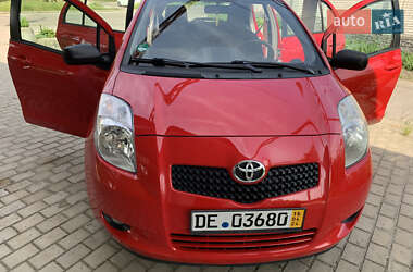 Хэтчбек Toyota Yaris 2007 в Житомире